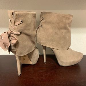Tan suede lace-up booties by Bakers - size 10